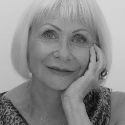 PORTRAITS LIBRES DE DROITS
